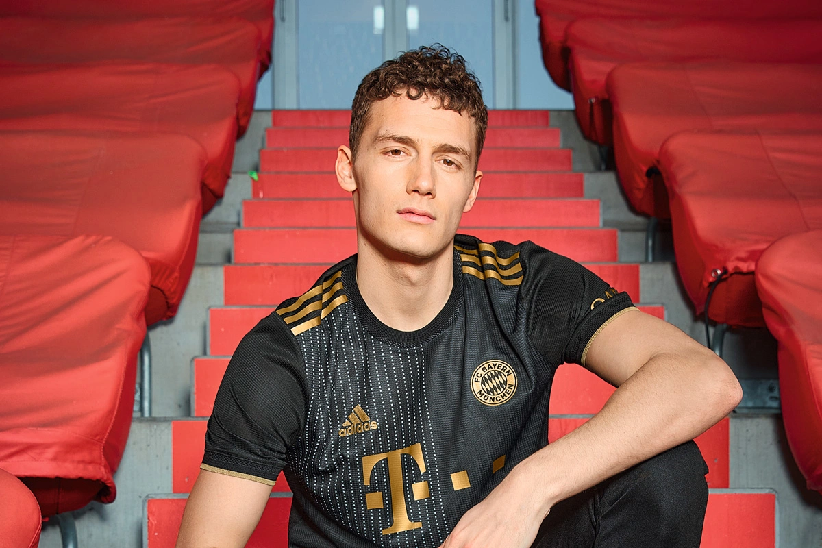 战海港两射一传，林加德加盟首尔65场比赛以来首次单场造3球（林加德对阵海港梅开二度并送助攻，加盟首尔后65战首度单场造三球）