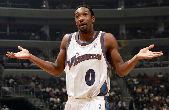 首尔主帅：赛前和林加德讨论过，让他更好地去领导球队（首尔主帅：赛前已与林加德沟通，助其更好带队）