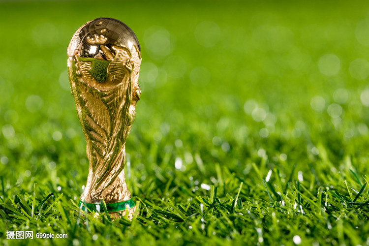 阿方索：对葡体时我会替补，上不上场要看教练的决定（阿方索：战葡体将以替补待命，是否登场听主帅安排）