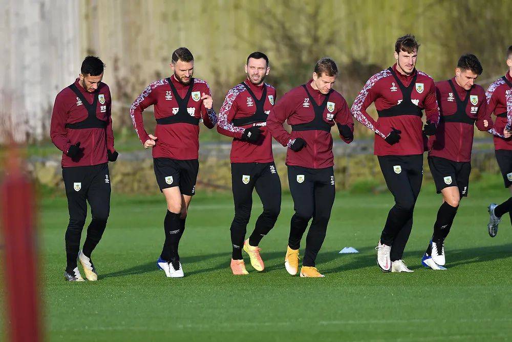 门将神扑多次 成为最大功臣（门将高接抵挡 成为头号功臣）