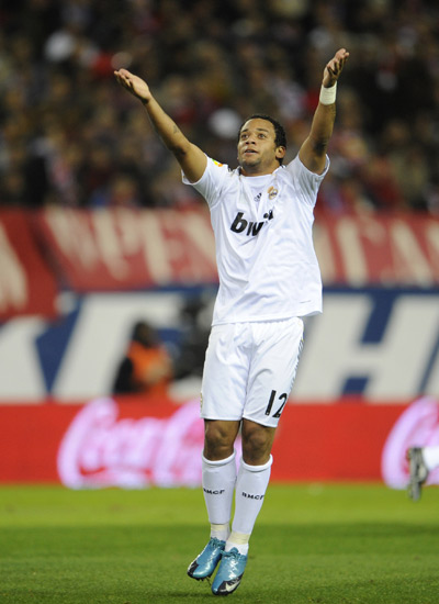 43.3米超远吊射破门，亚当斯创造本赛季英超最远距离进球