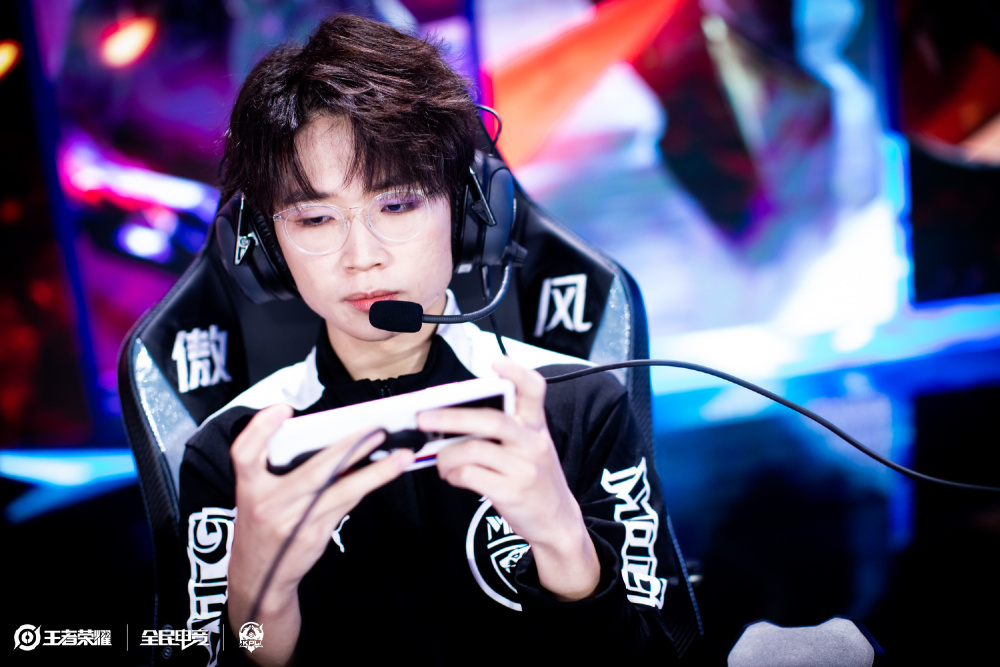 杜兰特很注 杜兰特很注